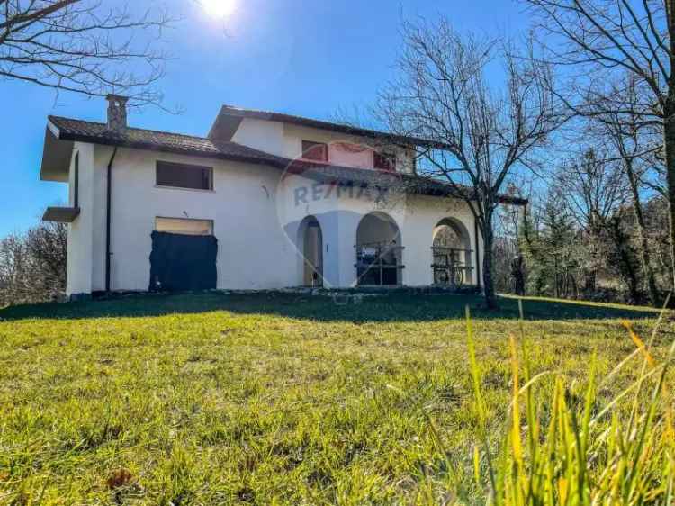 Casa Indipendente in vendita a Rocchetta a Volturno