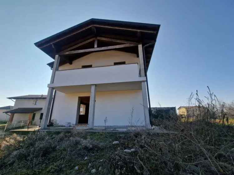 Villa in Via Libertà 79, Valdengo, 5 locali, 2 bagni, giardino privato