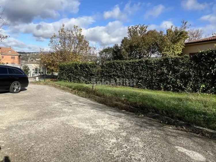 Casa-indipendente in Affitto a Potenza di 90 m² con 4 locali