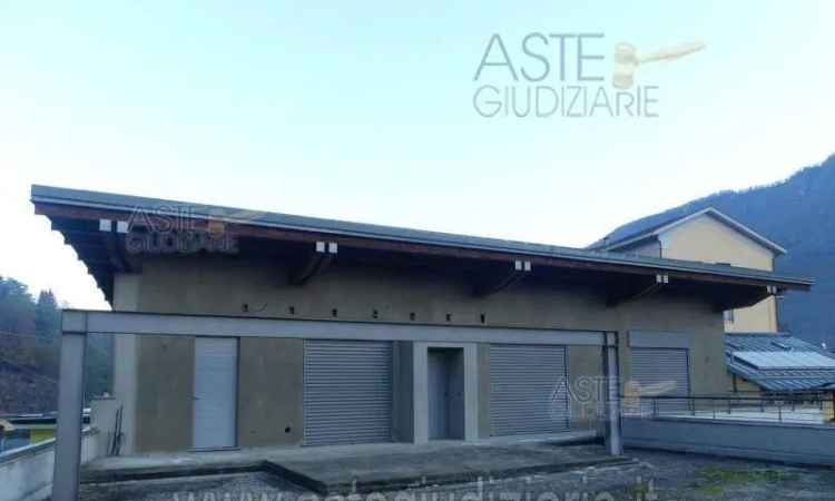 Appartamento all'asta via IV Novembre, Omegna