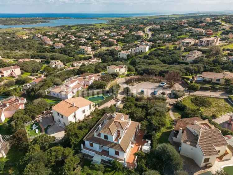 Villa unifamiliare via Gennargentu, Punta De Su Turrione, Stintino