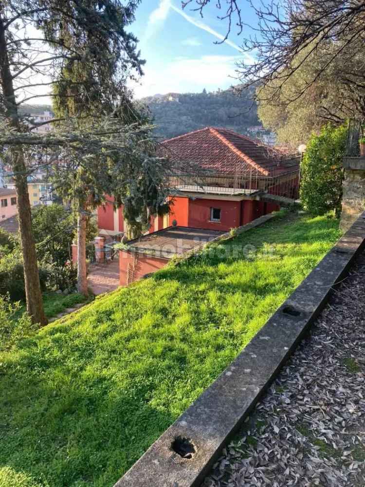 Quadrilocale salita Delle Ginestre, Cerisola, Rapallo