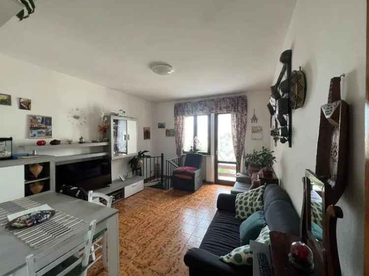 Appartamento in Via Pozzo Stella 42, Castel del Piano, 6 locali, 70 m²