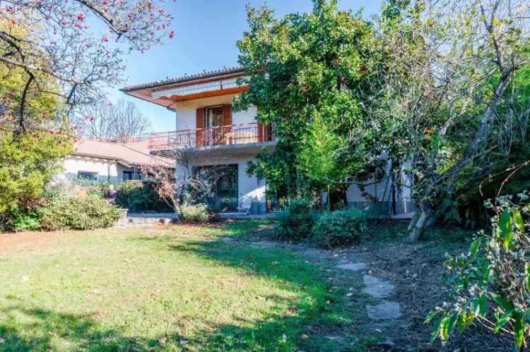 Villa in Via Strada Vecchia 19/D, Bergamo, 12 locali, 4 bagni, 410 m²