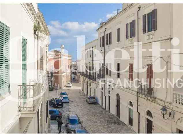 Casa Indipendente in Via Colonne, 1, Brindisi (BR)