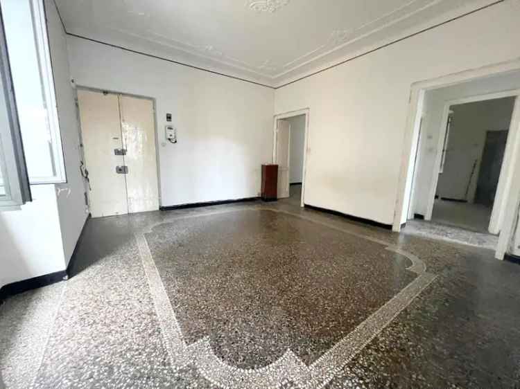 Appartamento in Via Capitano Del Popolo, Genova, 6 locali, 1 bagno