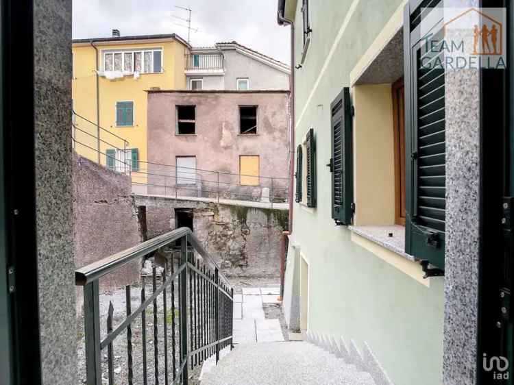 Vendita appartamento 5 locali di 80 m² a Neirone (16040) - 89228 - iad