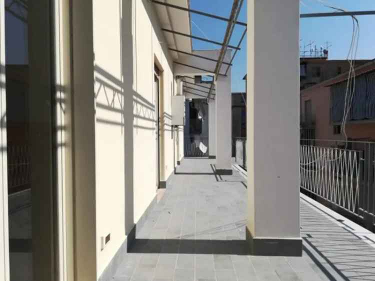 Appartamento in Via Claudio Galeno, Castellammare di Stabia, 2 bagni