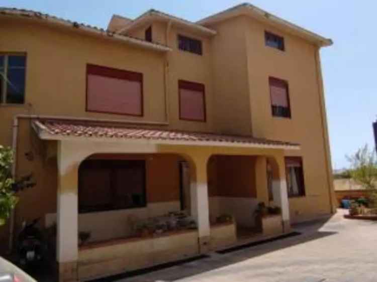 Villa in Via Malta 7, Agrigento, 5 locali, 3 bagni, giardino privato