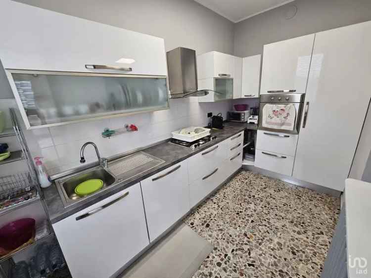 Locazione bilocale di 65 m² a Ciriè (10073) - 99027 - iad