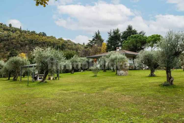 Villa unifamiliare via Pisenze 29, Lido, Manerba del Garda