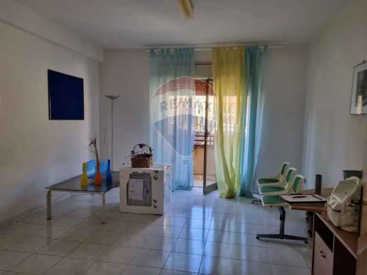 Appartamento in Via Siracusa, Melilli, 5 locali, 2 bagni, 90 m²