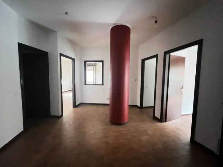 Appartamento in Via Aldo Moro, Sondrio, 5 locali, 1 bagno, 95 m²