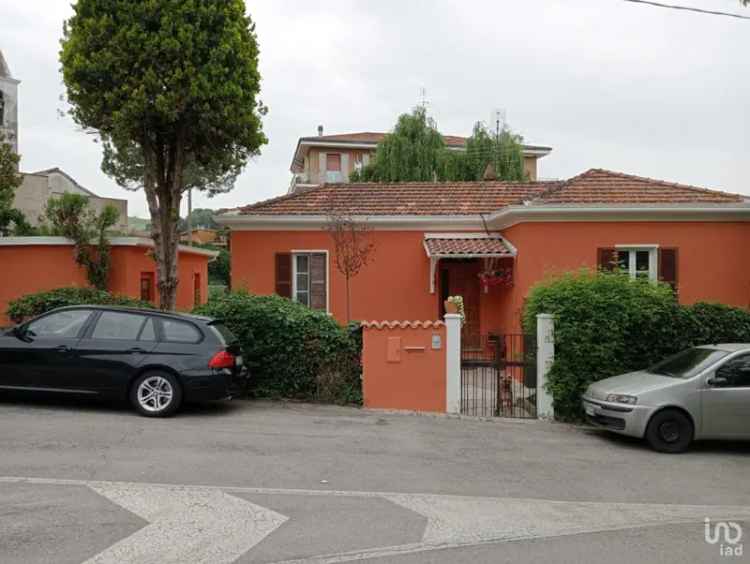 Vendita villa 5 locali di 95 m² in Senigallia (60010) - 88659 - iad