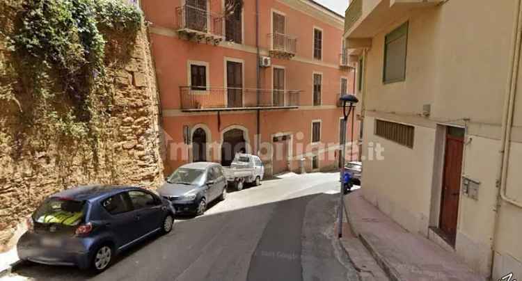 Quadrilocale via San Giacomo, Centro Storico, Agrigento