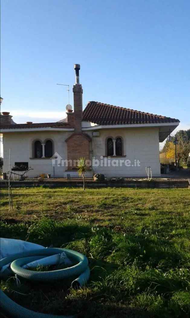 Villa unifamiliare Strada Provinciale Pisticci-San Basilio, Pisticci