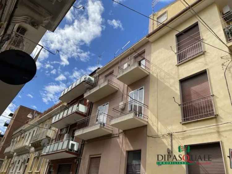 Appartamento in Via Duca d'Aosta, Ragusa, 5 locali, 1 bagno, 74 m²