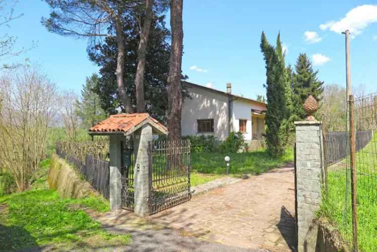 Villa unifamiliare via Cavanella, Centro, Villafranca in Lunigiana