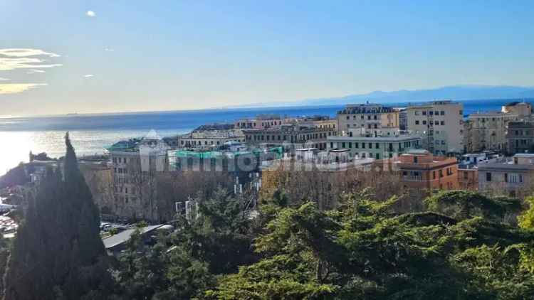 Appartamento via San Nazaro, Albaro, Genova