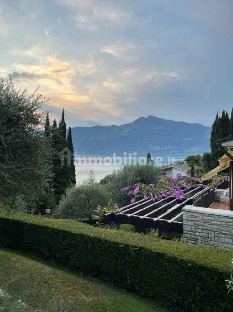 Villa bifamiliare via Pai di Sotto, Pai, Torri del Benaco