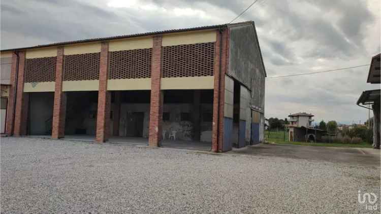 Vendita terreno agricolo di 102.869 m² in Montegalda (36047) - 128790 - iad