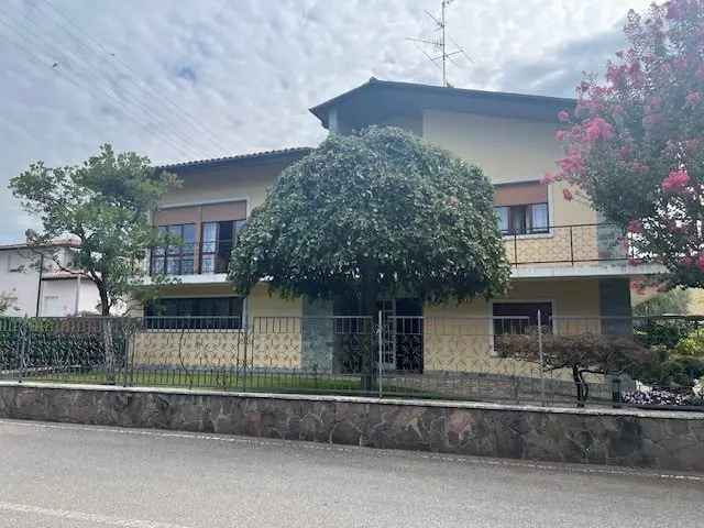 Villa bifamiliare in Via Pizzo Tre Signori, 14, Seriate (BG)