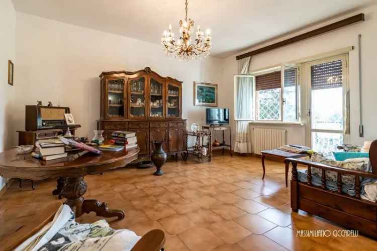 Villa unifamiliare via di Valle Marciana 133, Grottaferrata