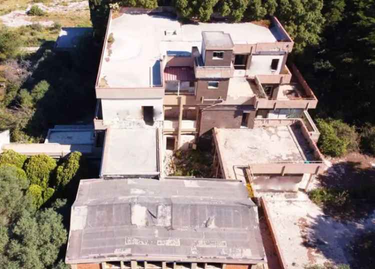 Villa singola in VIA SERRADIFALCO 7, Siracusa, 48 locali, 1200 m²