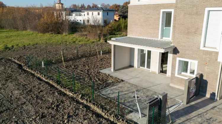 Appartamento indipendente in Via Argiolas 86, Modena, 5 locali, 170 m²