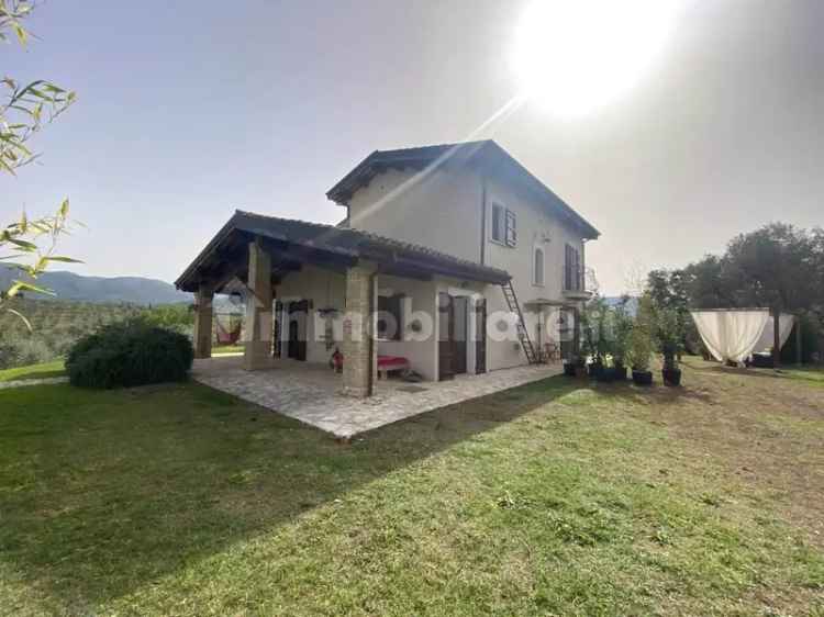 Rustico, buono stato, 290 m², Scandriglia