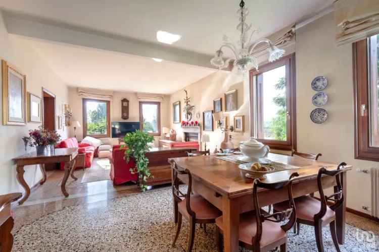 Vendita villa 11 locali di 383 m² in Oderzo (31046) - 103957 - iad