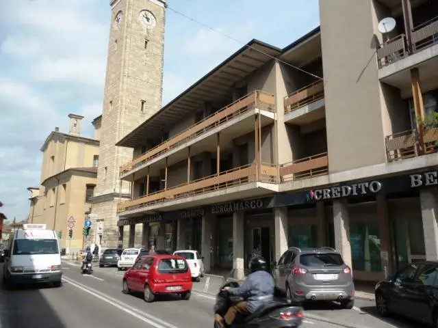 Appartamento in Via Dante, 5, Seriate (BG)