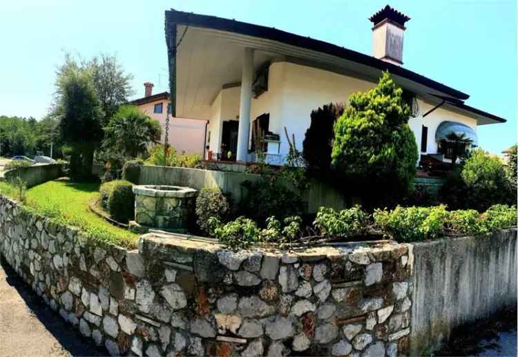 Villa unifamiliare via Umbria, Centro, Grado