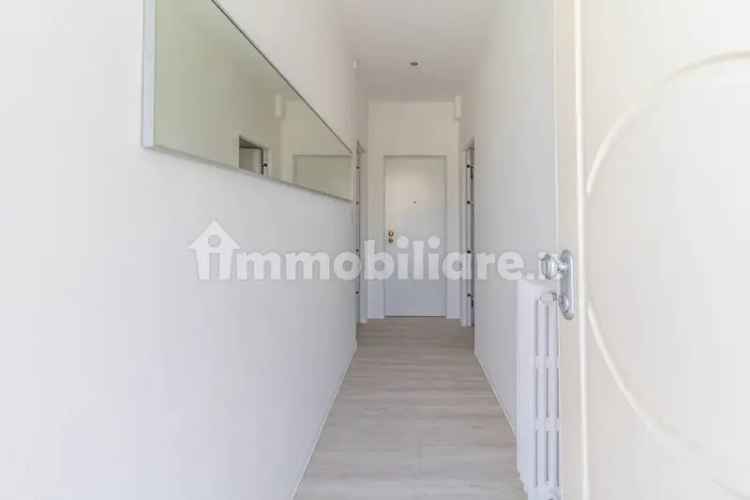 Trilocale viale Nazario Sauro 102, Centro, Cervia