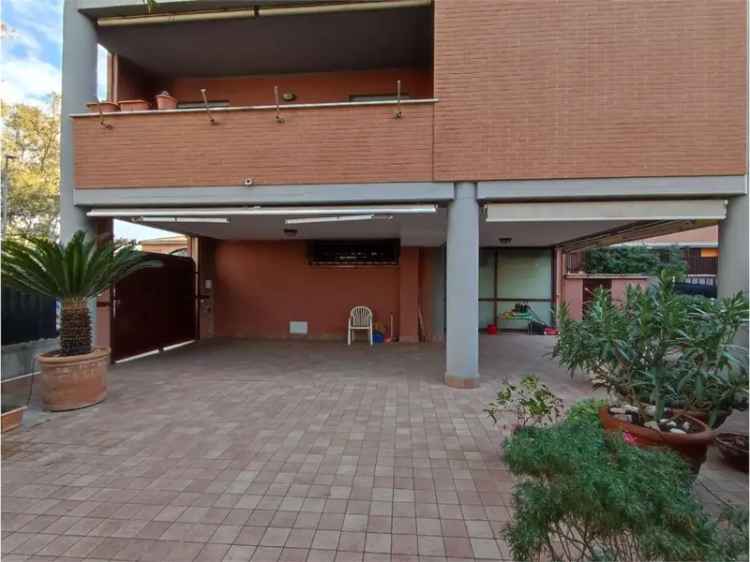 Villa in VIA VIVALDI, Latina, 6 locali, 4 bagni, giardino privato