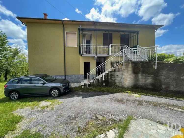 Vendita casa 6 locali di 220 m² in Castelnuovo di Ceva (12070) - 120436 - iad