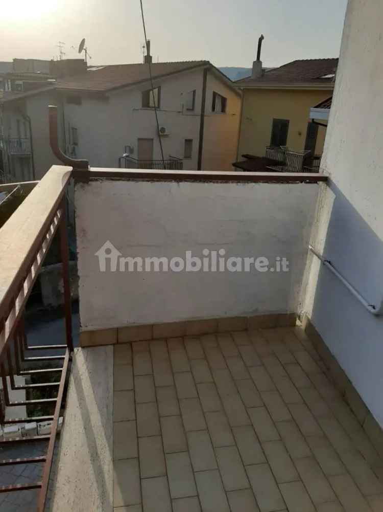 Appartamento via Fratta, Centro, Solofra