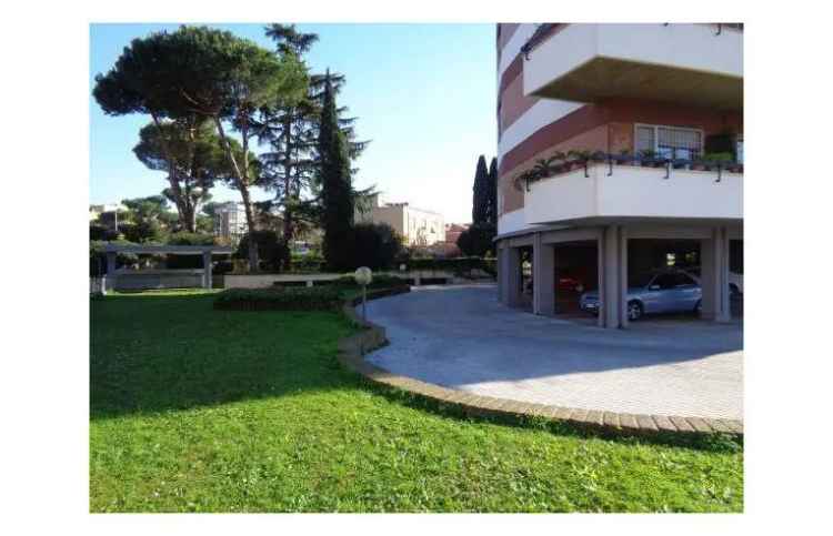 Appartamento in vendita a Roma, Zona Eur