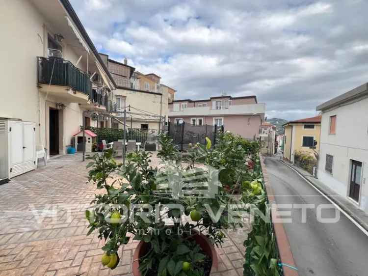 Trilocale viale Carmine Rossi 22, Centro, Agropoli