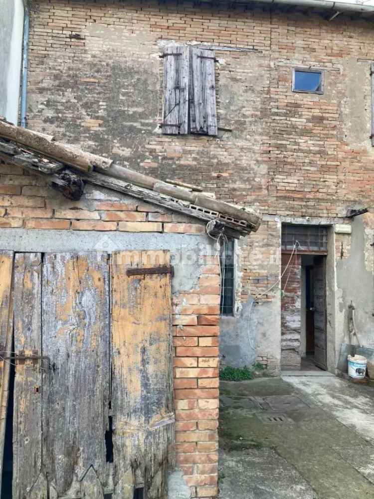 Cascina via Cavedalone, Ospedaletto, Forlì