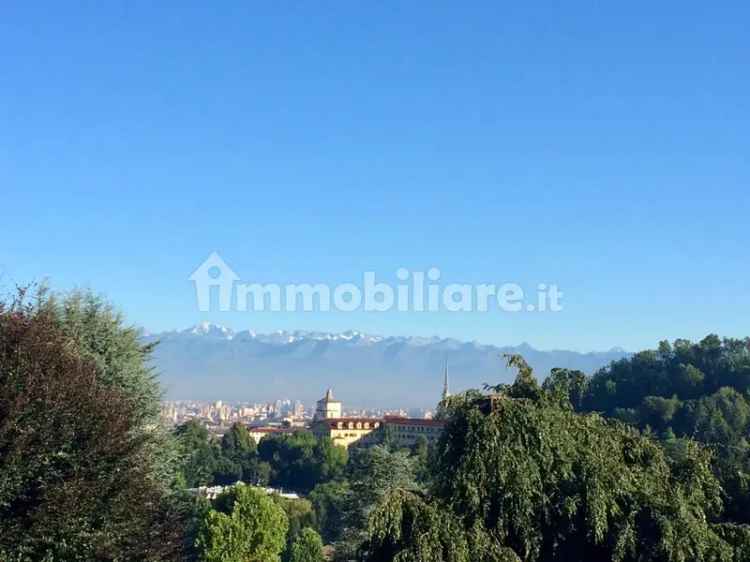 Appartamento in villa Strada del Morozzo 14, Colle della Maddalena, Torino