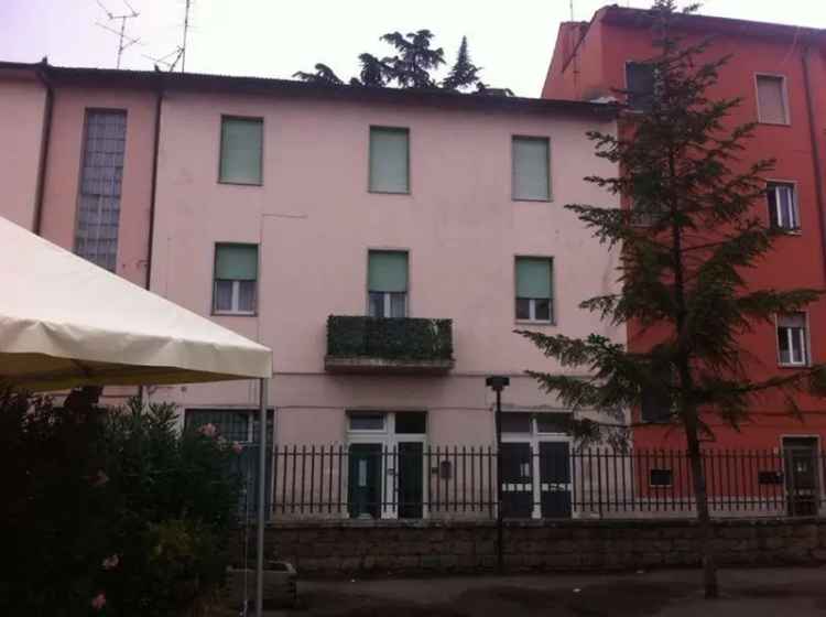 Appartamento in P.zza S. Maria del Soccorso 18, Vetralla, 9 locali