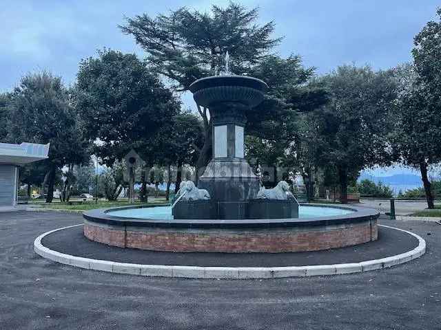 Quadrilocale piazza Salvatore di Giacomo, Posillipo, Napoli