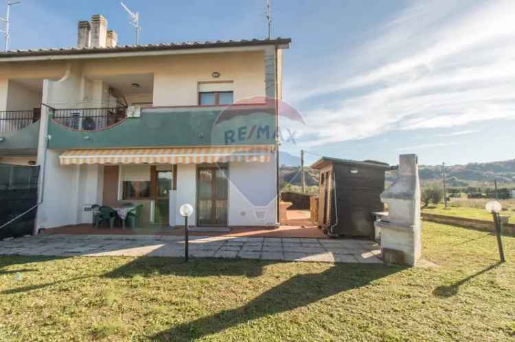 Villa a schiera in Via vittoria colonna, Francavilla al Mare, 7 locali