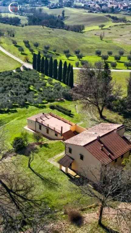 Villa in Via di Galliano, Scarperia e San Piero, 11 locali, 4 bagni