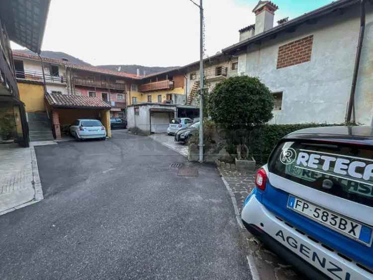 Villa unifamiliare vicolo Bassetti 4, Centro, Torreano