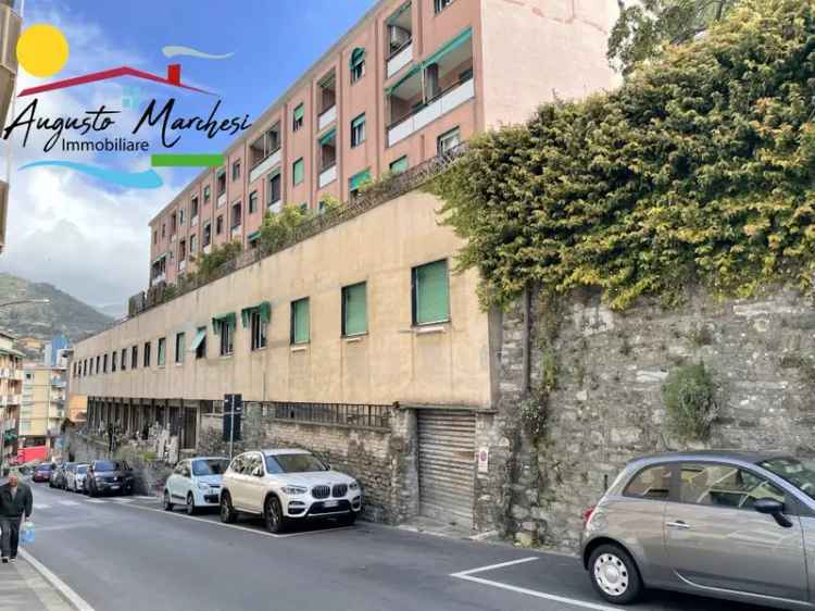 Appartamento in VIA SAN FRANCESCO, Recco, 6 locali, 2 bagni, 112 m²