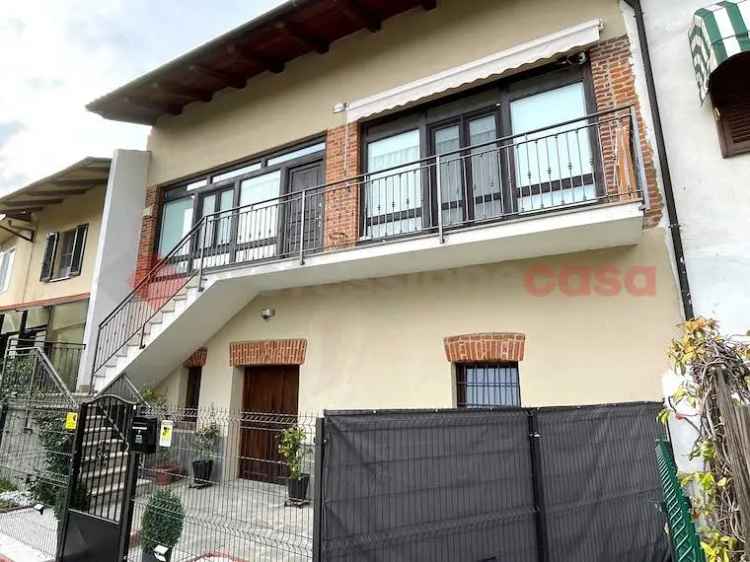 Casa Indipendente in vendita  a Pinerolo