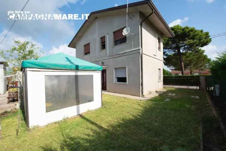 Villa unifamiliare via Biverare 10/h, Centro, Mesola