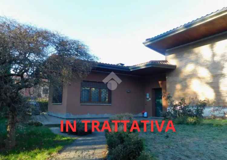 Villa unifamiliare via del Rile, Centro, Somma Lombardo